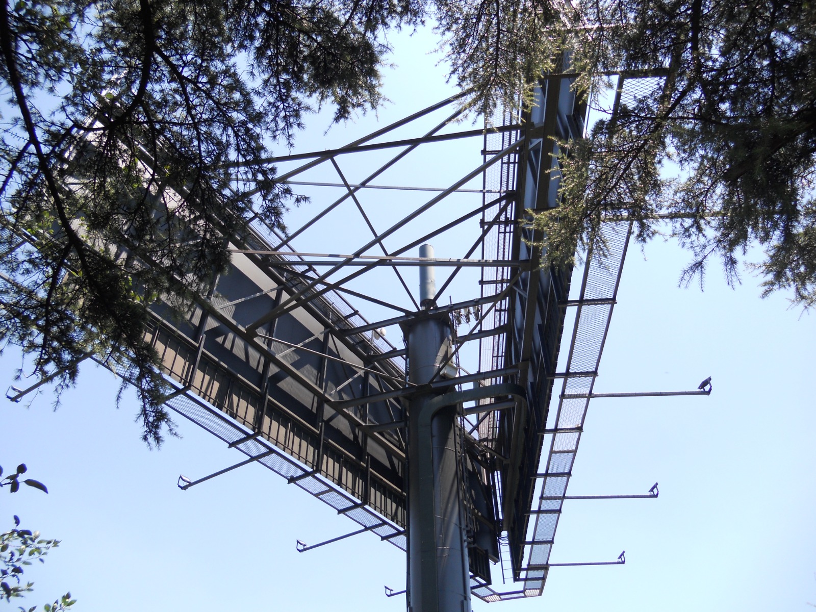 Custom Integration Solutions - Billboard Antenna